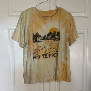 Pura Vida Women’s Medium Road Tripper T-Shirt